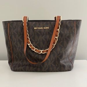 Michael Kors leather purse